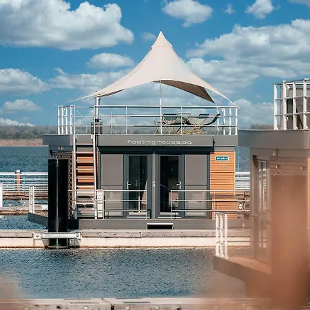 Floatinghouse Paradise * Klitten