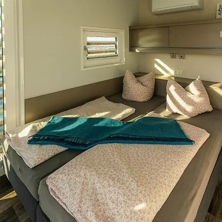 Floatinghouse Paradise Semesterbostad Klitten