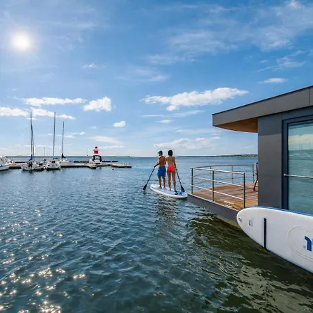 Semesterbostad Floatinghouse Paradise *